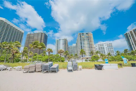 9801 Collins # 10Q, Bal Harbour FL 33154