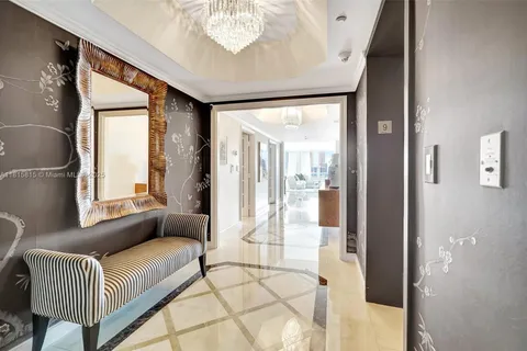 2600 Island Blvd # 904, Aventura FL 33160