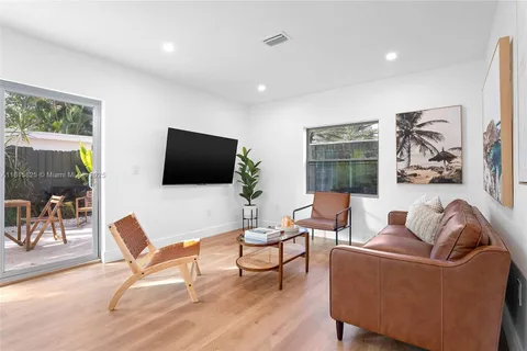 921 NE 16th Ter # 2, Fort Lauderdale FL 33304