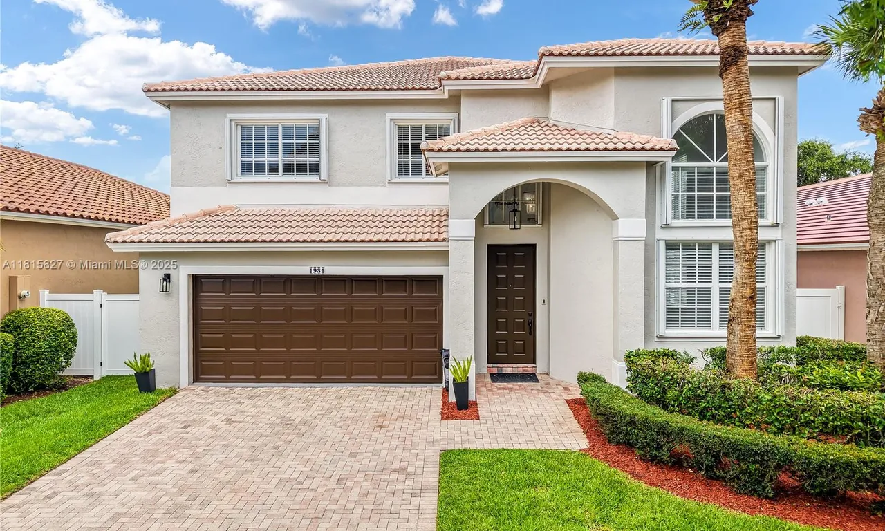 1981 NW 171st Ave, Pembroke Pines FL 33028