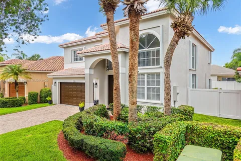1981 NW 171st Ave, Pembroke Pines FL 33028