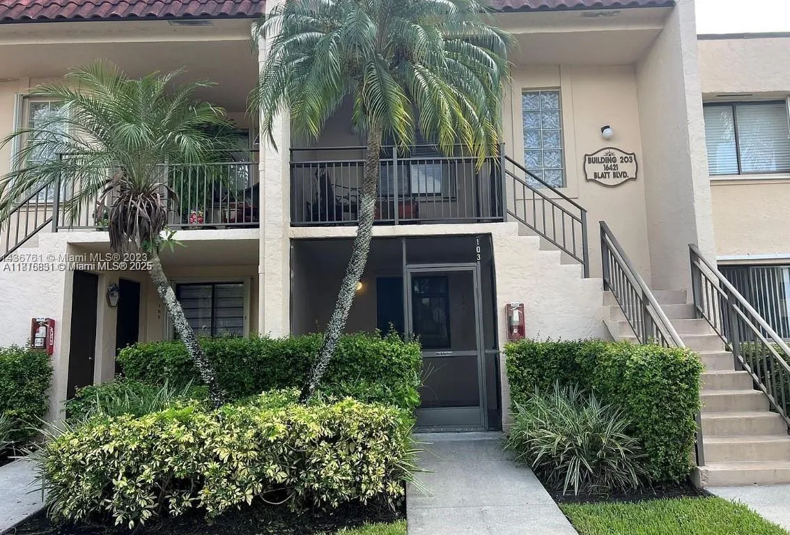 16421 Blatt Blvd # 203, Weston FL 33326