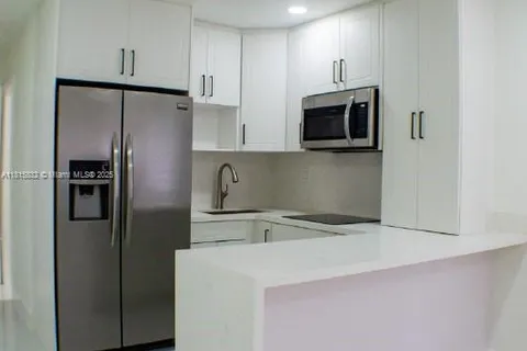 2638 SW 30th Ct # 0, Miami FL 33133