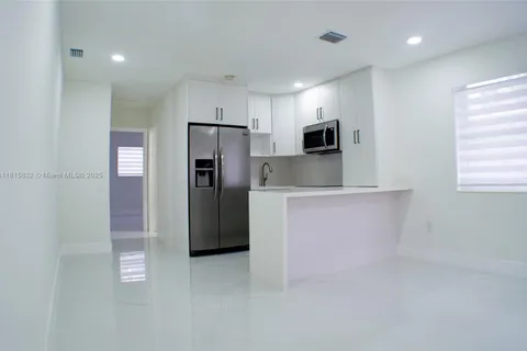 2638 SW 30th Ct # 0, Miami FL 33133