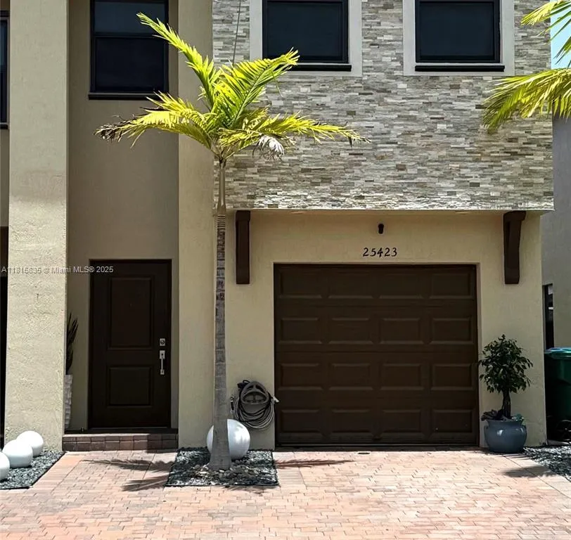 25423 SW 108th Ct, Homestead FL 33032