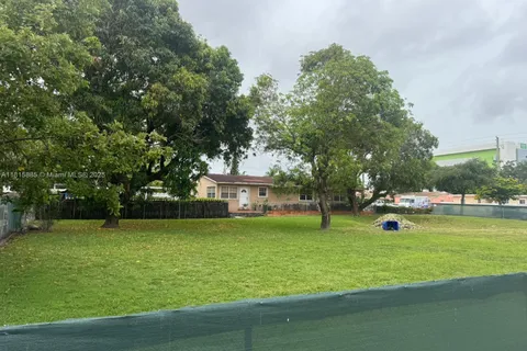 235 NW 26th Ave, Miami FL 33125