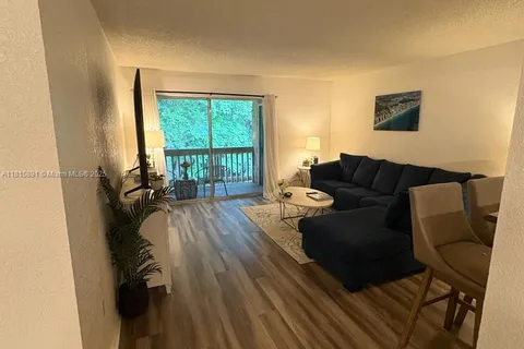 1810 NW 23rd Blvd # 103, Gainesville FL 32605
