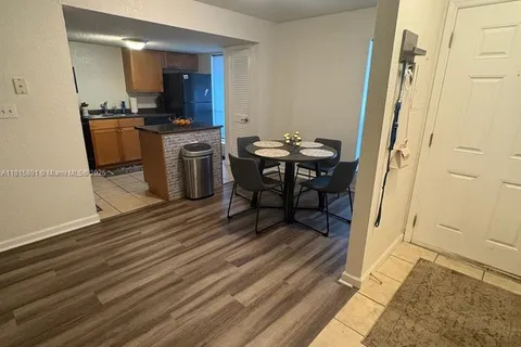 1810 NW 23rd Blvd # 103, Gainesville FL 32605