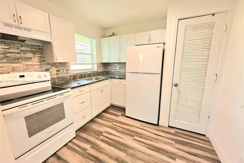 5180 NE 6th Ave # 621, Oakland Park FL 33334