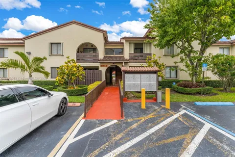 8911 SW 123rd Ct # 4, Miami FL 33186