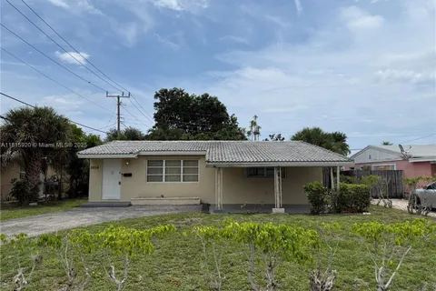 5654 NE 5th Ave, Oakland Park FL 33334