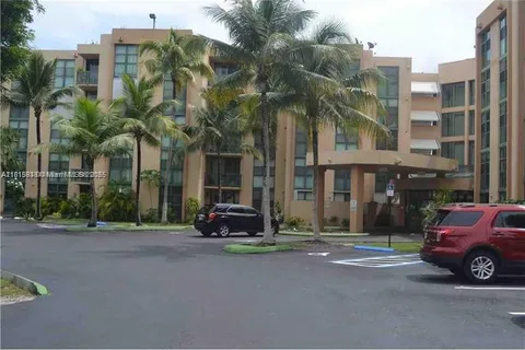 2075 SW 122nd Ave # 227, Miami FL 33175