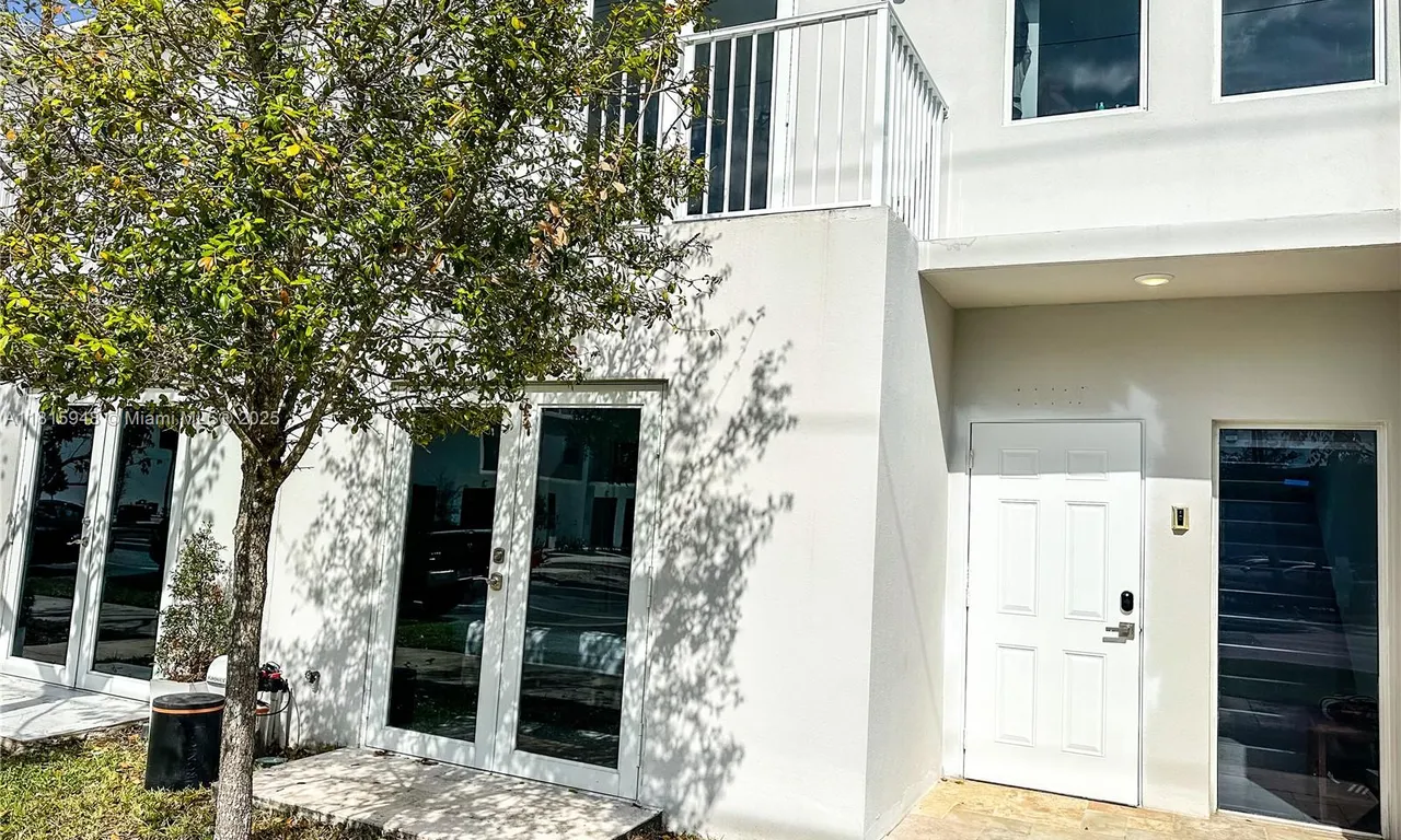 14467 SW 260th St, Homestead FL 33032