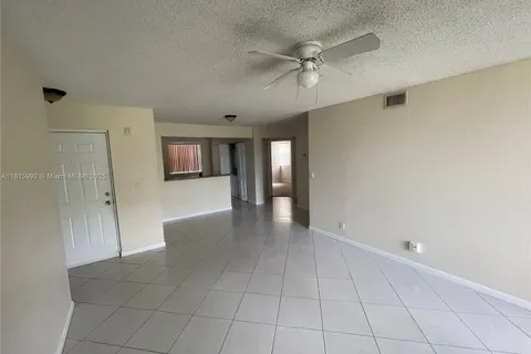 5661 Riverside Dr, Coral Springs FL 33067