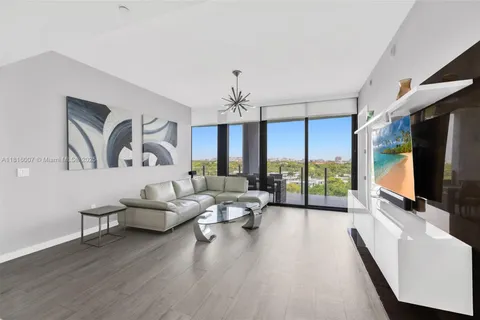 2831 S Bayshore Dr # 906, Miami FL 33133