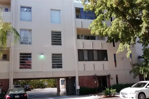 1650 S Le Jeune Rd # 204, Coral Gables FL 33134