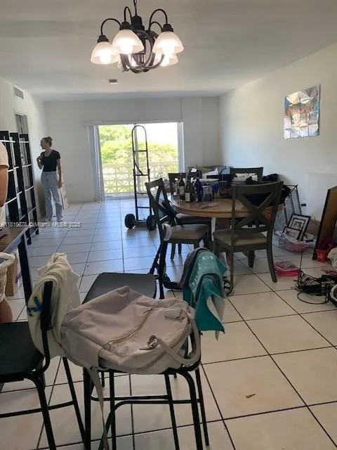 353 W 47 # 5E, Miami Beach FL 33140