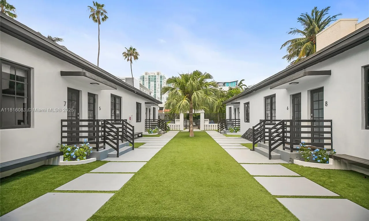 733 Michigan Ave # 4, Miami Beach FL 33139