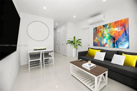 733 Michigan Ave # 4, Miami Beach FL 33139