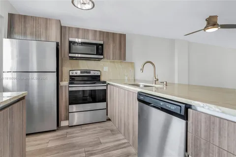505 E Dania Beach Blvd # 3E, Dania Beach FL 33004