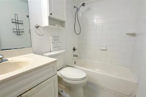 2501 S Ocean Dr # 820, Hollywood FL 33019