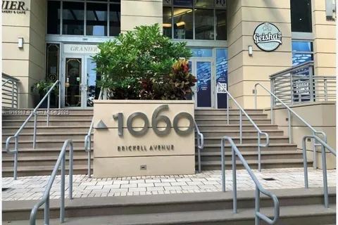 1060 Brickell Ave # 2201, Miami FL 33131