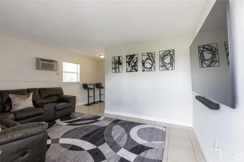 5755 NW 7th Ave # 4, Miami FL 33127