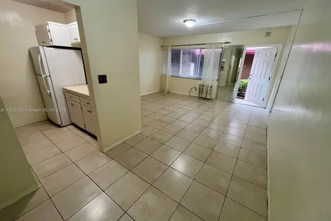 2838 Madison St # 28, Hollywood FL 33020