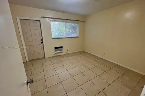 2838 Madison St # 28, Hollywood FL 33020