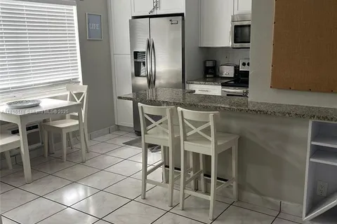 120 NE 20th Ave # 16, Deerfield Beach FL 33441