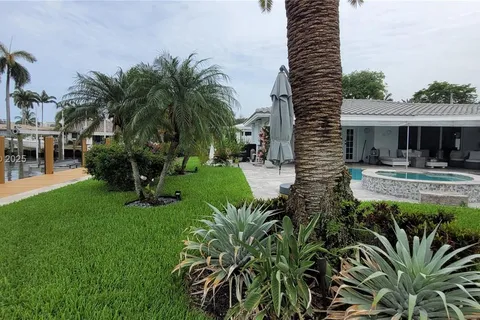 2681 NE 9th Ct, Pompano Beach FL 33062