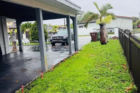 6975 W 10th Ct # 0, Hialeah FL 33014