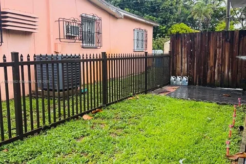 6975 W 10th Ct # 0, Hialeah FL 33014