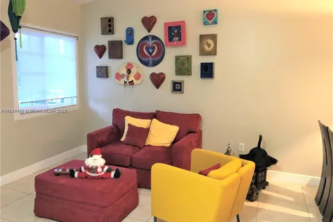 975 NE 34th Ave # 203, Homestead FL 33033