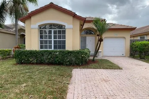2978 NW 99th Ct # 2978, Doral FL 33172