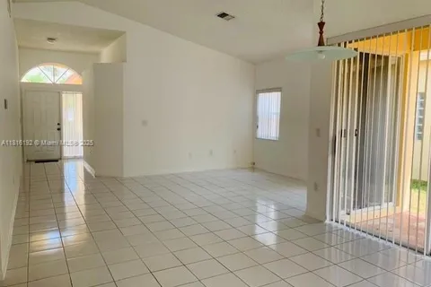 2978 NW 99th Ct # 2978, Doral FL 33172