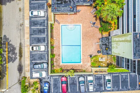 1425 Arthur St # 116B, Hollywood FL 33020