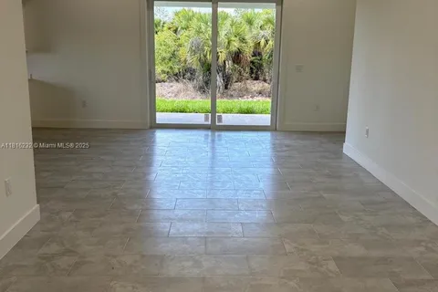 1062 Bell Blvd S # 1062, Lehigh Acres FL 33974