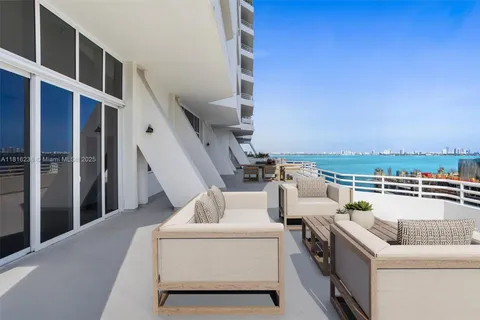 555 NE 34th St # 807, Miami FL 33137