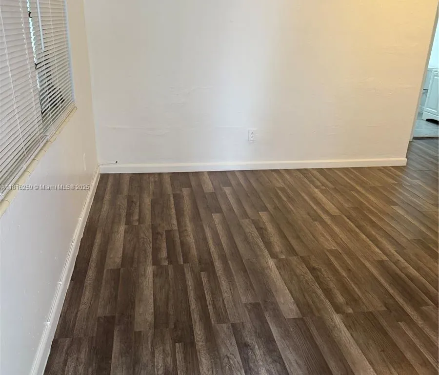 16890 NE 21st Ave # 4, North Miami Beach FL 33162