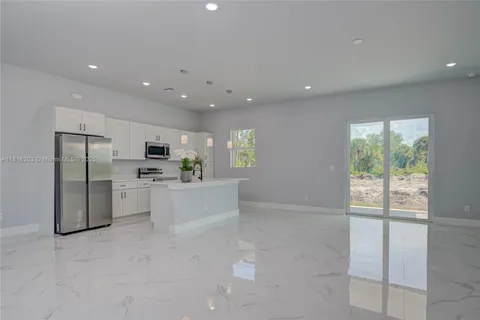 3417 71 St W, Lehigh Acres FL 33971