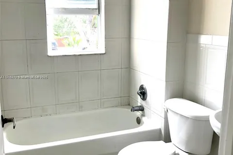 12124 NE 5th Ave # 7, North Miami FL 33161