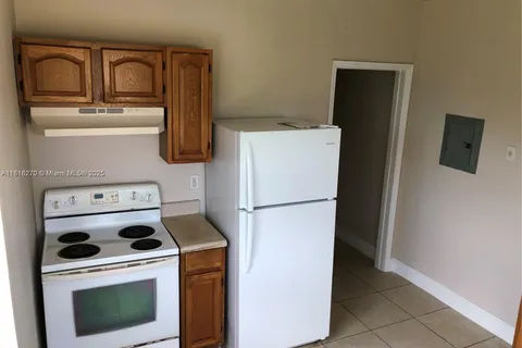 12124 NE 5th Ave # 7, North Miami FL 33161