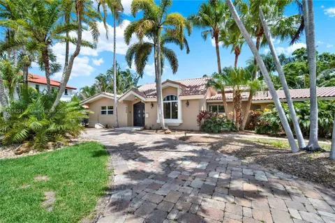 7405 SW 134th St, Pinecrest FL 33156