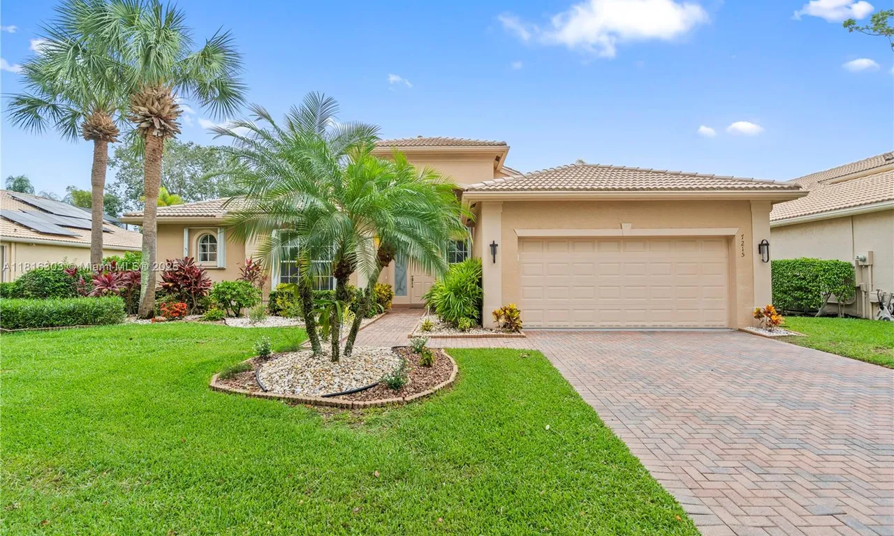 7215 Great Falls Cir, Boynton Beach FL 33437
