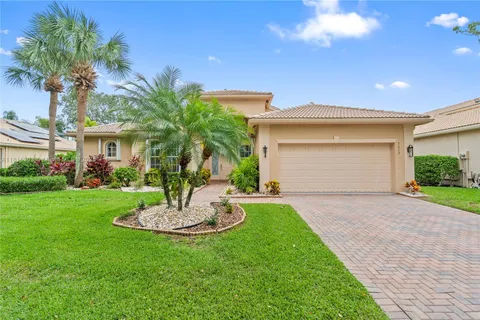 7215 Great Falls Cir, Boynton Beach FL 33437