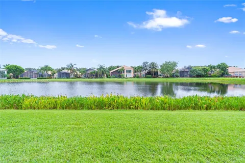 7215 Great Falls Cir, Boynton Beach FL 33437