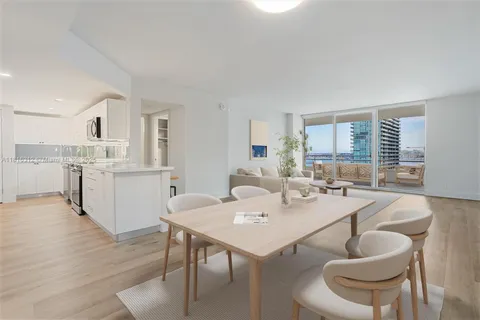 555 NE 34th St # 2004, Miami FL 33137