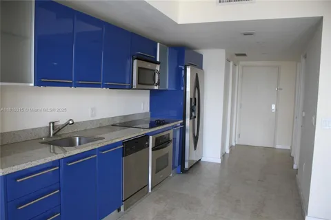 185 SW 7th St # 3606, Miami FL 33130