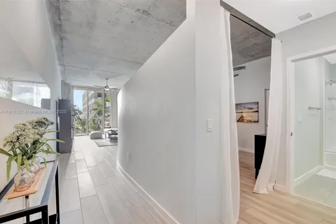 300 S Australian Ave # 302, West Palm Beach FL 33401